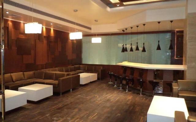 Mahagun Sarovar Portico Suites Ghaziabad