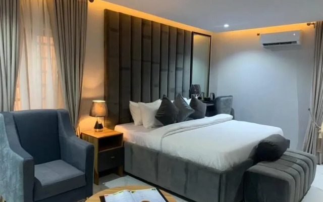 Choice Suites Signature