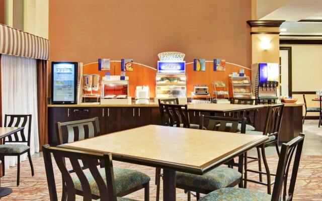 Holiday Inn Express Hotel & Suites Hamburg by IHG
