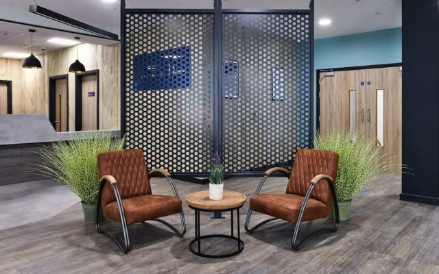 Student Only Southampton Crossings