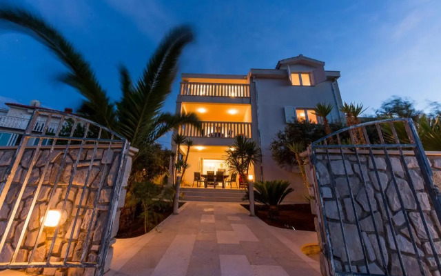 Luxury Beachfront Apartments Matista