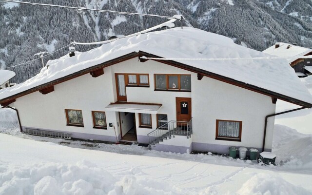 Apartment With Terrace, Ideal for Skiers