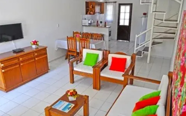Duplex 3 suítes em Condomínio Jerusalém 1