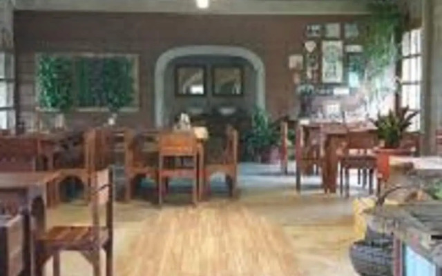 Spacio Caliraya B&B
