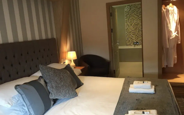 Nithsdale Hotel