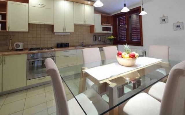 Villa Makarana Apartments