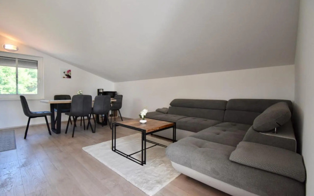 Holiday house with sea view and BBQ grill
