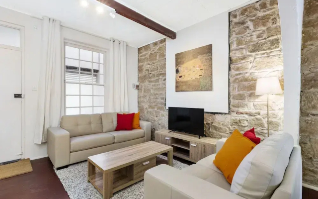 Darlinghurst Cottage