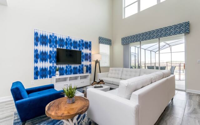 Beautiful Home W/private Pool & Spa, Near Wdw!