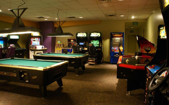 Anaheim Majestic Garden Hotel