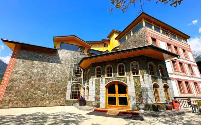 The Walnut Creek Hotel