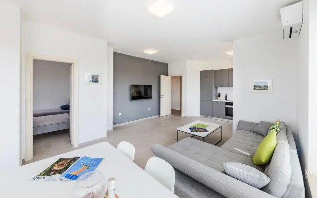 Amazing Apartment in Stinjan With 2 Bedrooms and Wifi