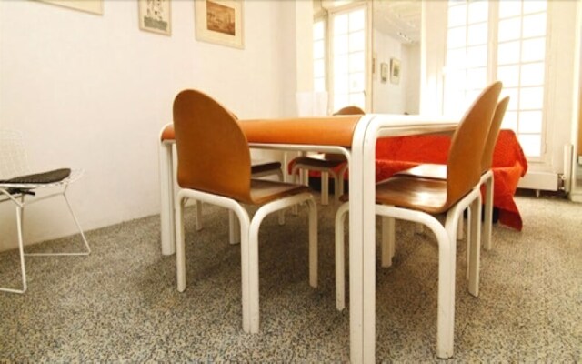 Designer Stay - Bastille Terrace
