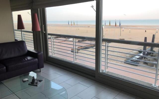 Residentie Albert-1, app.202, Zeelaan 214