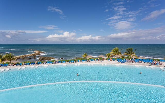 Grand Palladium Lady Hamilton Resort & Spa All Inclusive