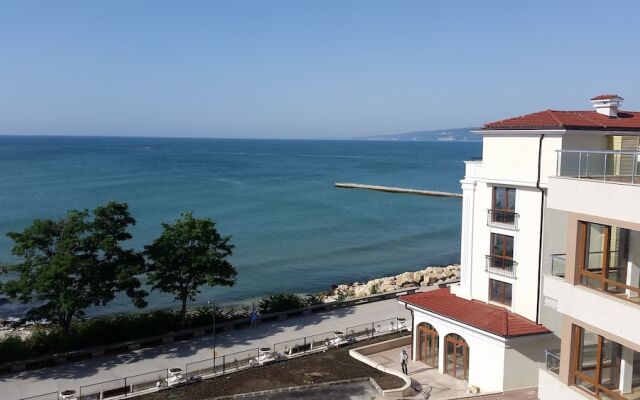 HPM Black Sea Princess Apartments