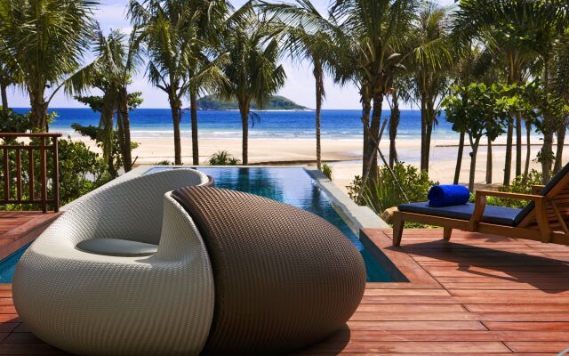 Le Meridien Shimei Bay Beach Resort & Spa