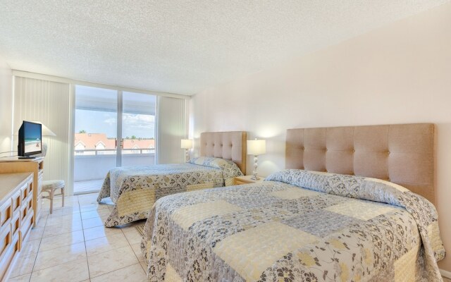 Redington Towers 406 by Vtrips