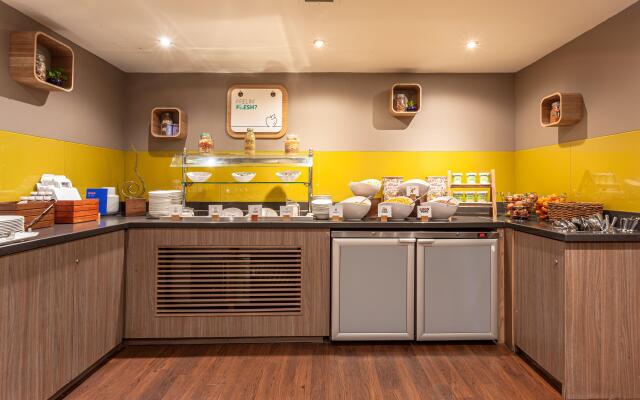Holiday Inn Express Edinburgh Airport