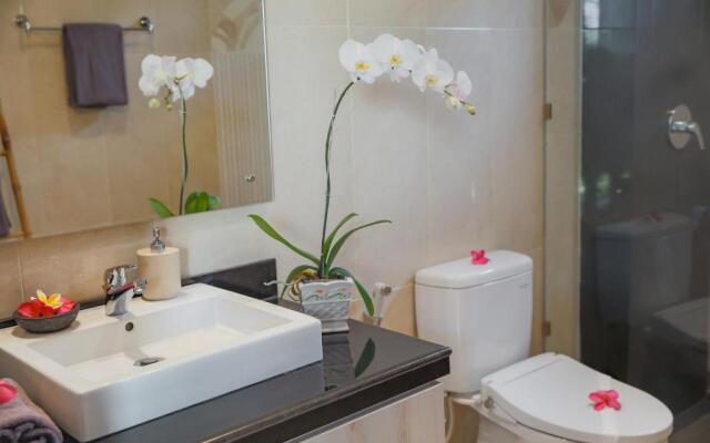 Villa 66, 5 min walk to Double 6 beach
