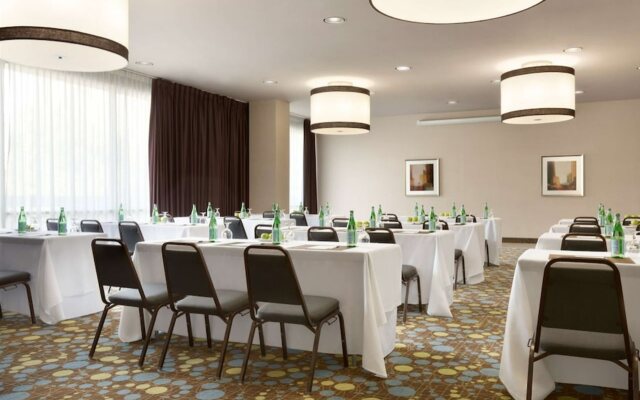 Holiday Inn Fresno Dtwn-Convention Center