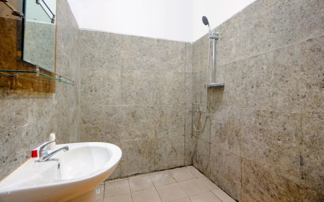 C9 Exclusive by OYO Rooms