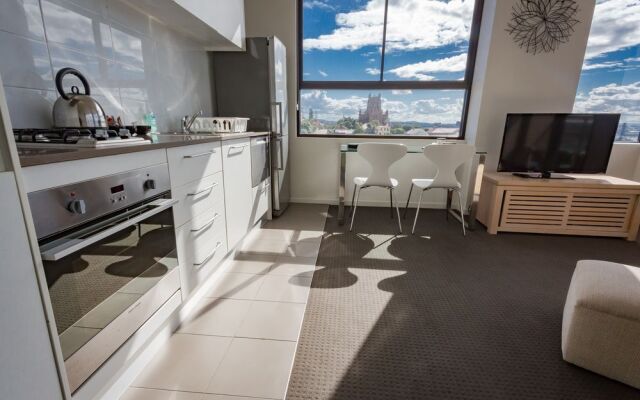 Watt Street Studio Apartment w/ Ocean Views