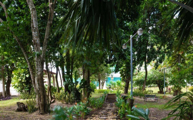 Casa Aakal Lagoon Front