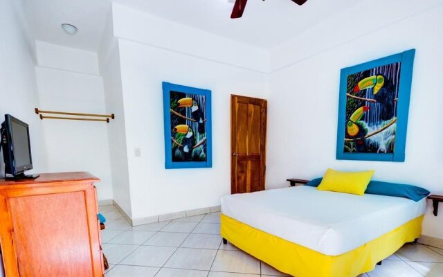 HC Blau Mar Hostel & Hotel