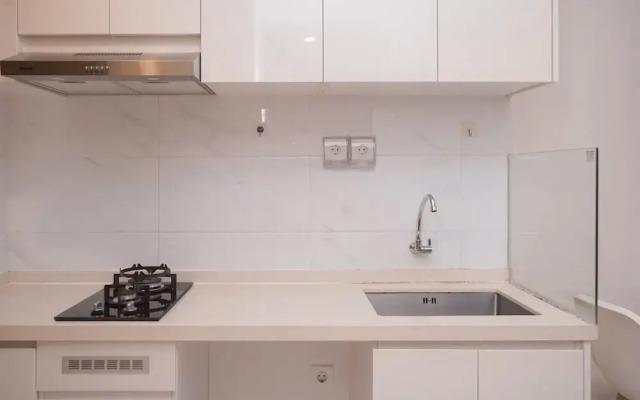 Elegant And Strategic 2Br Apartment At Sky House Bsd