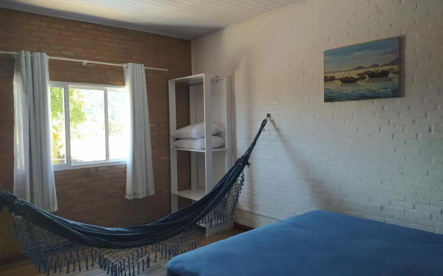 Cobertura na Enseada a 80 m da areia