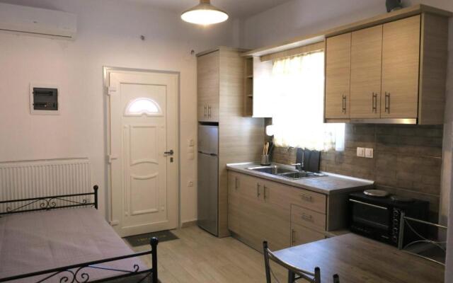 Toula' s Village Apartment