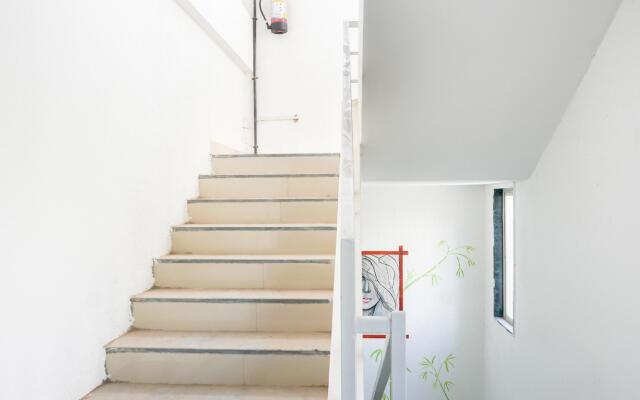 The Guest House by OYO Rooms