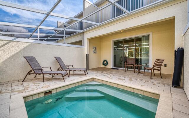 Nice and pleasant townhome villa with private pool near Disney