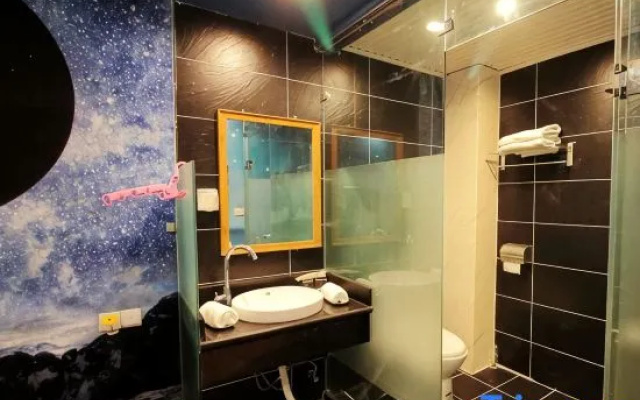 Weihui Yuexiu Theme Hotel – Bathroom – Xinxiang