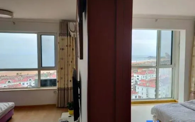West Coast Seaview Apartment