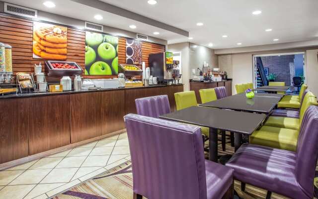 La Quinta Inn by Wyndham Oshkosh