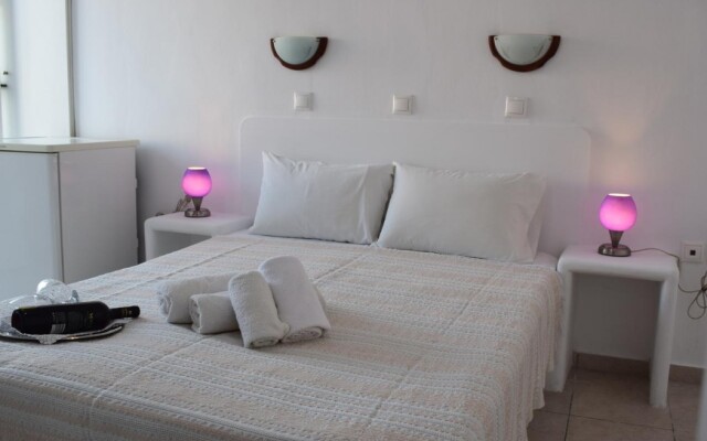 Cyclades Hotel