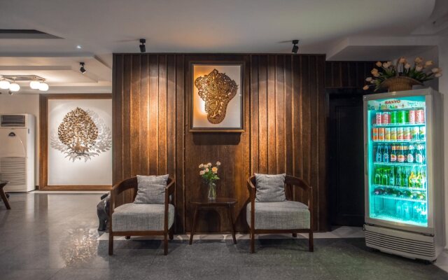 King Grand Boutique Hotel