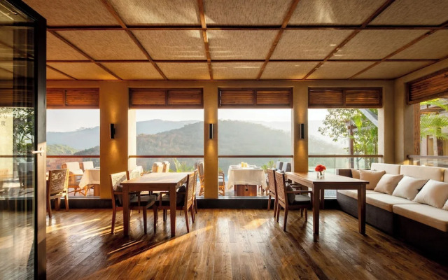 Jinghong Bood Panorama Resort Inn