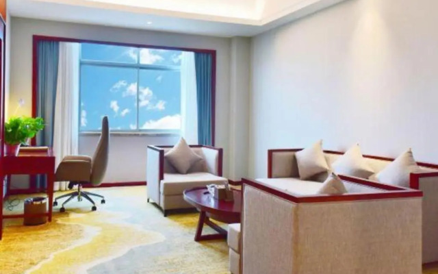 Yiyang Huatian Hotel