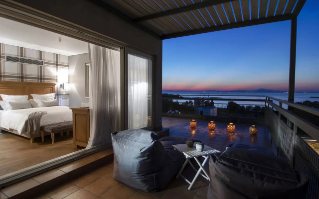 Sea View Cityscape Hotel