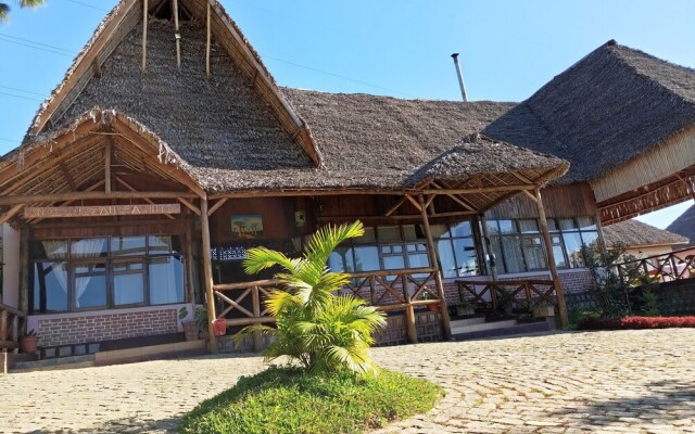 Analamazaotra Hotel