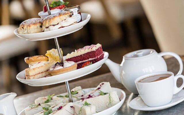 Holiday Inn Lincoln by IHG