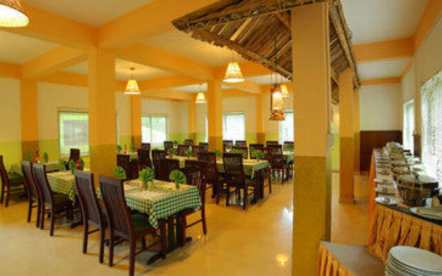 Woodpecker Resort