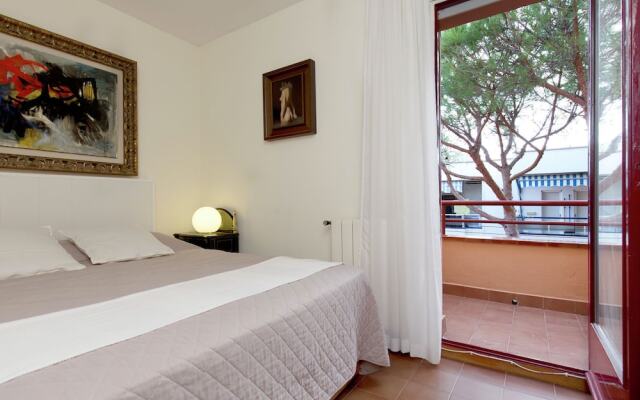 Spacious Apartment in Platja Daro With Terrace