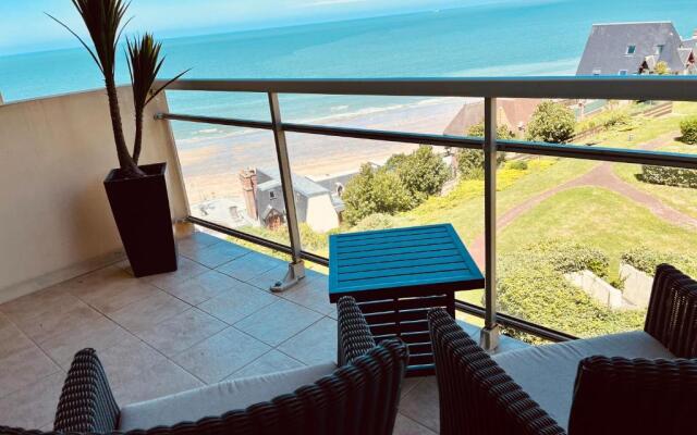 Studio, vue mer à 150m de la plage