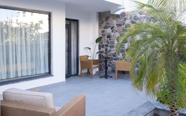 Wolf Suites