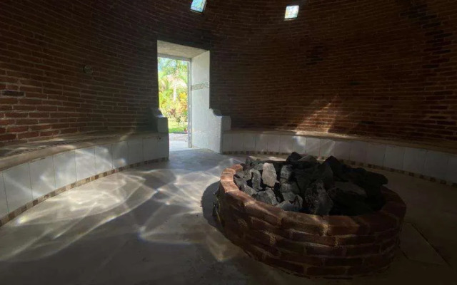 Tsaakik Jungle Hotel & Spa