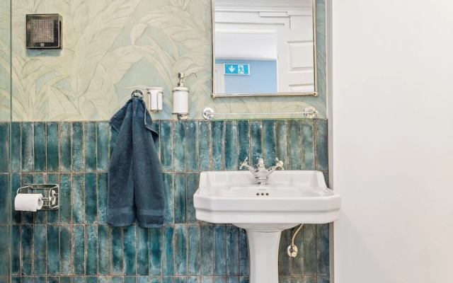 Central studio apartment